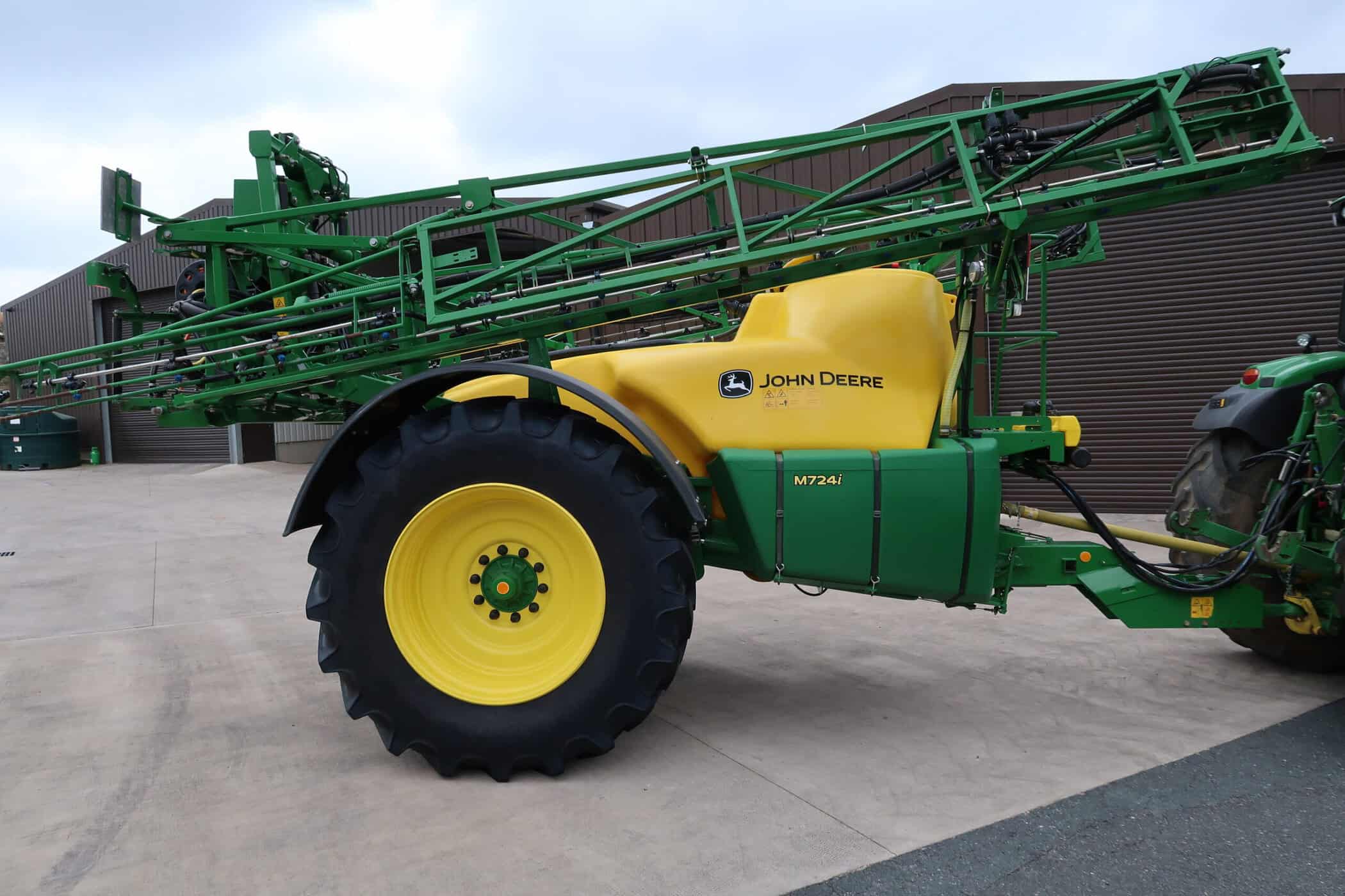 JOHN DEERE M724i - Image 2