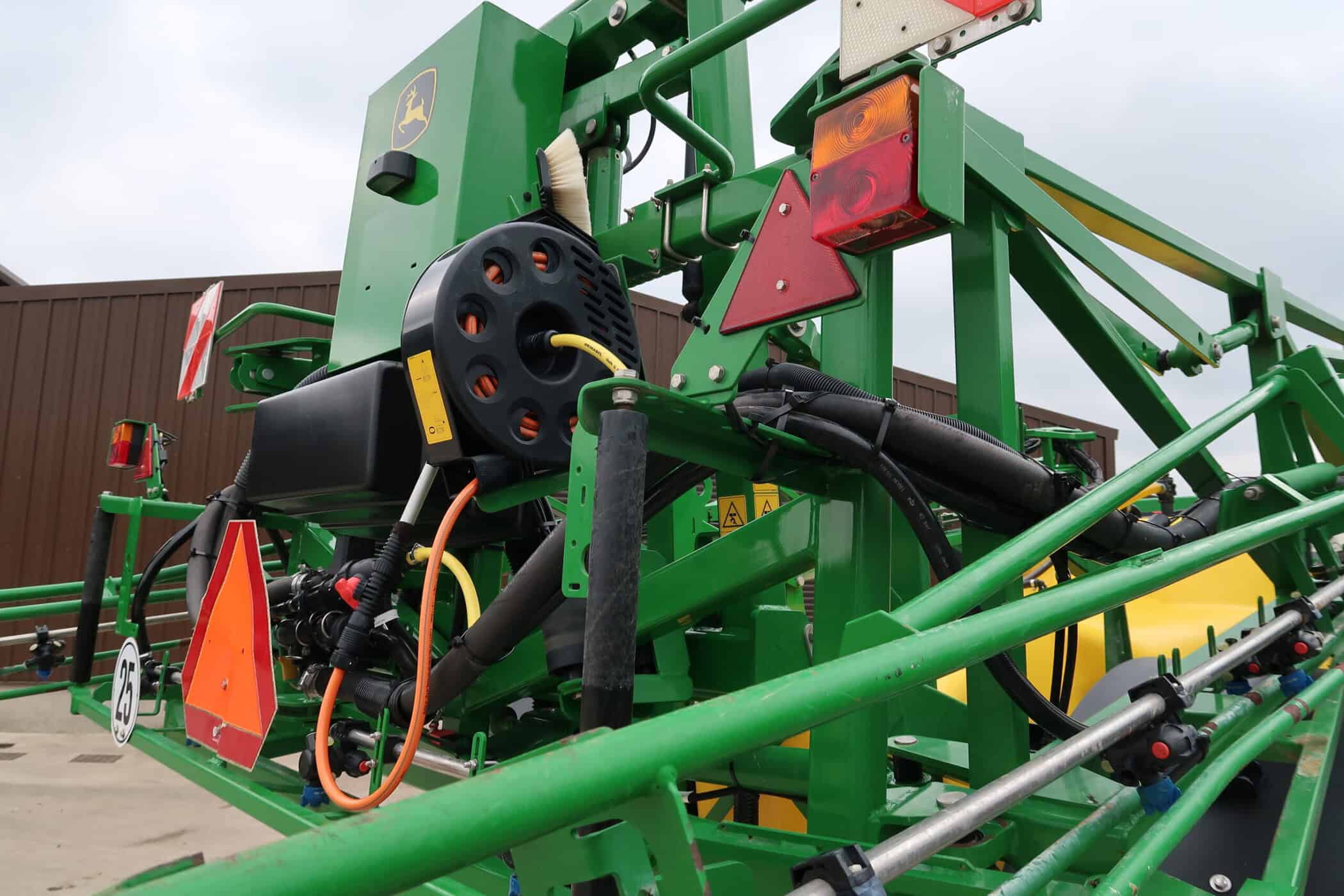 JOHN DEERE M724i - Image 33