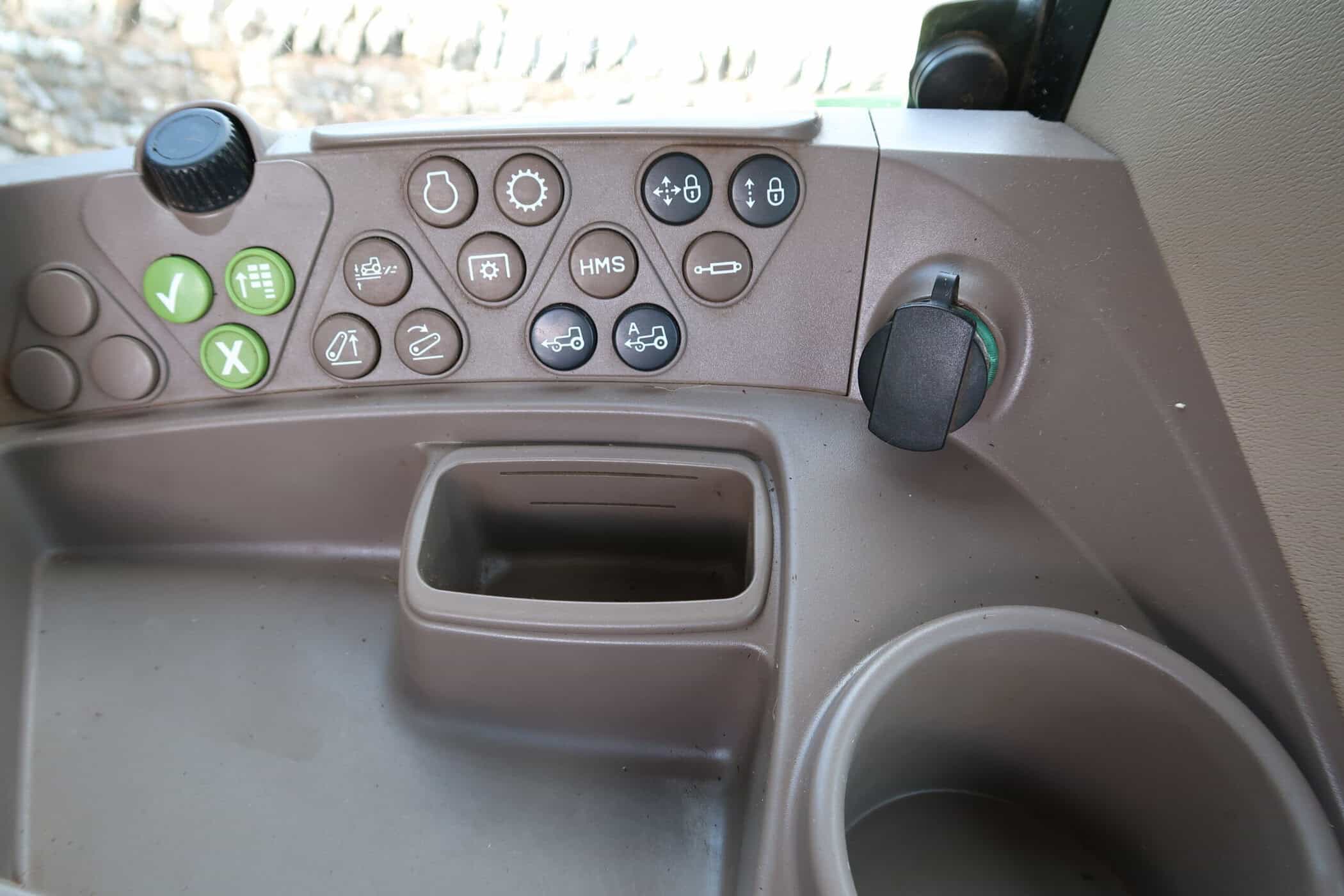 JOHN DEERE 6930 - Image 8