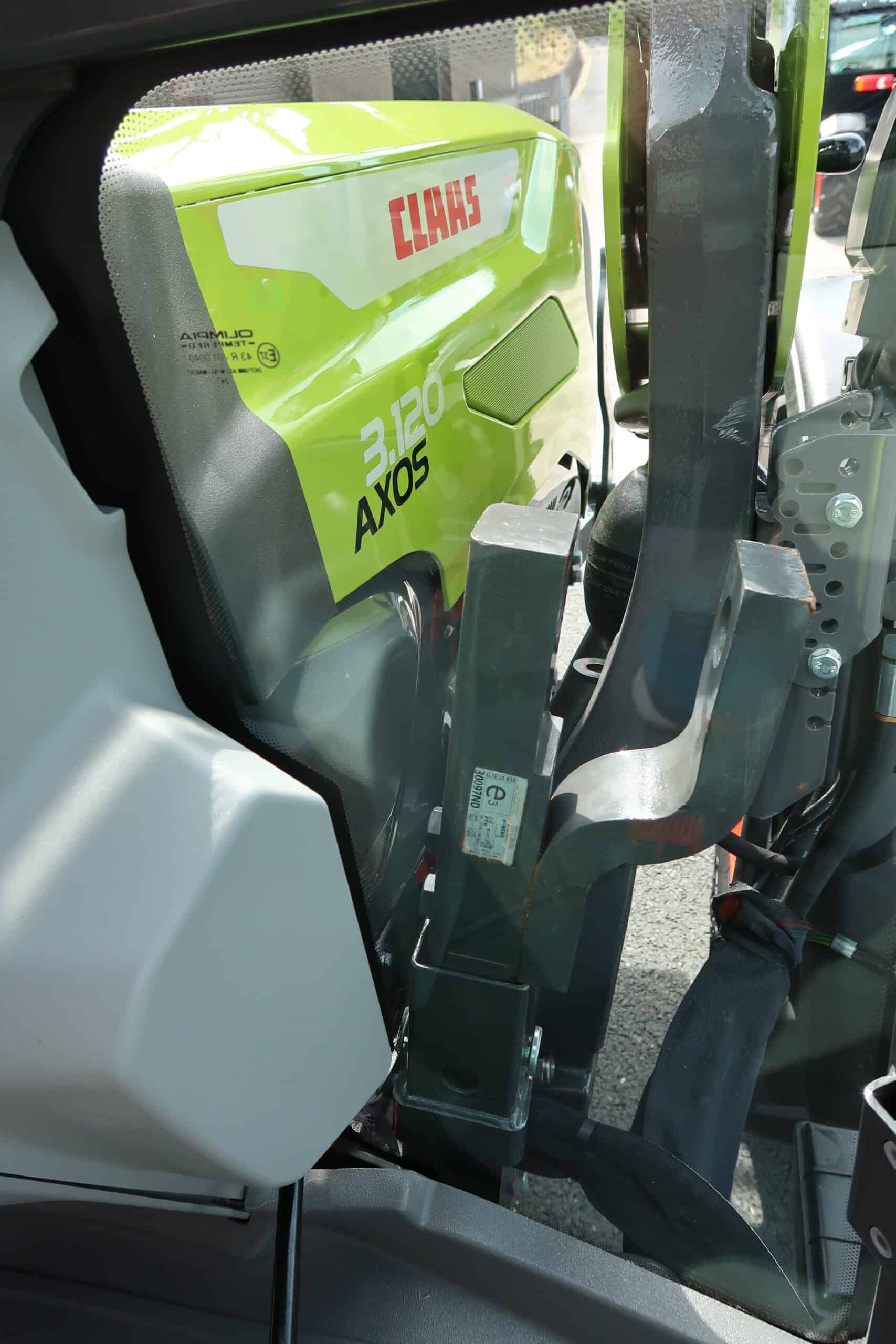 CLAAS AXOS 3.120 - Image 11