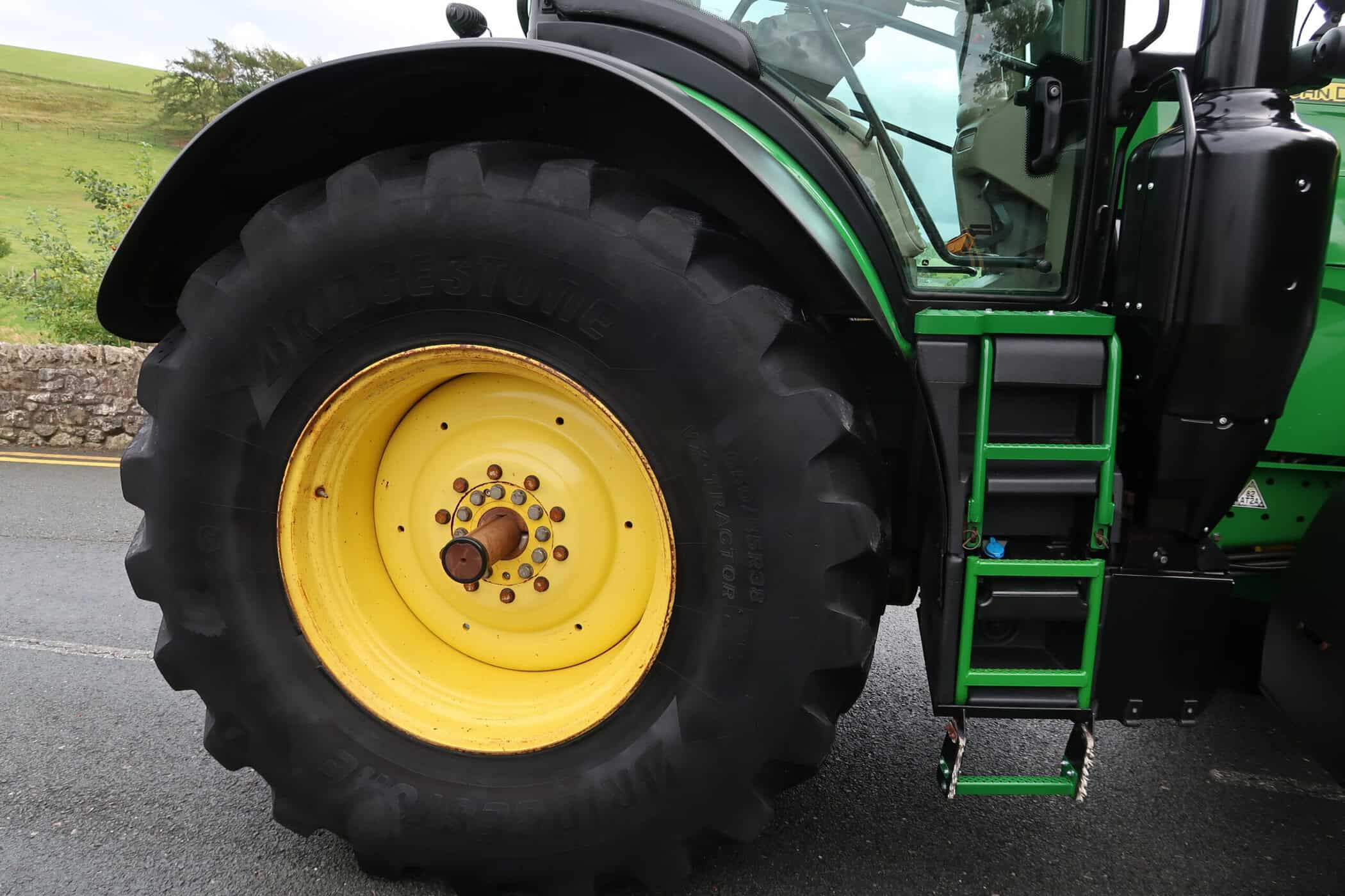 JOHN DEERE 6250R - Image 14