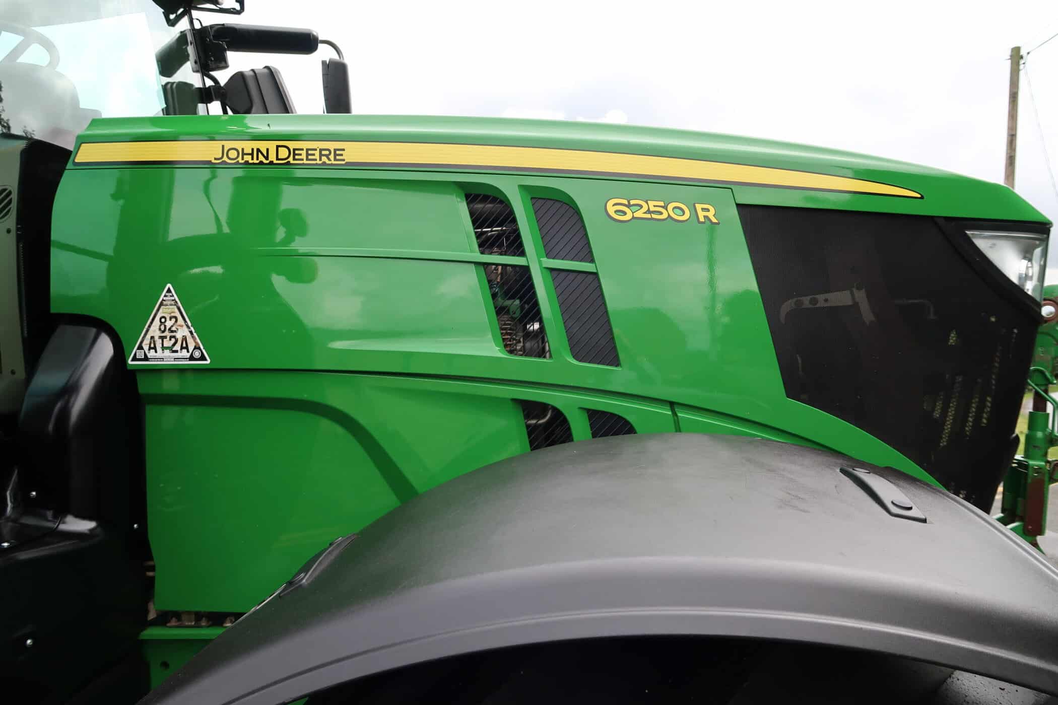 JOHN DEERE 6250R - Image 16