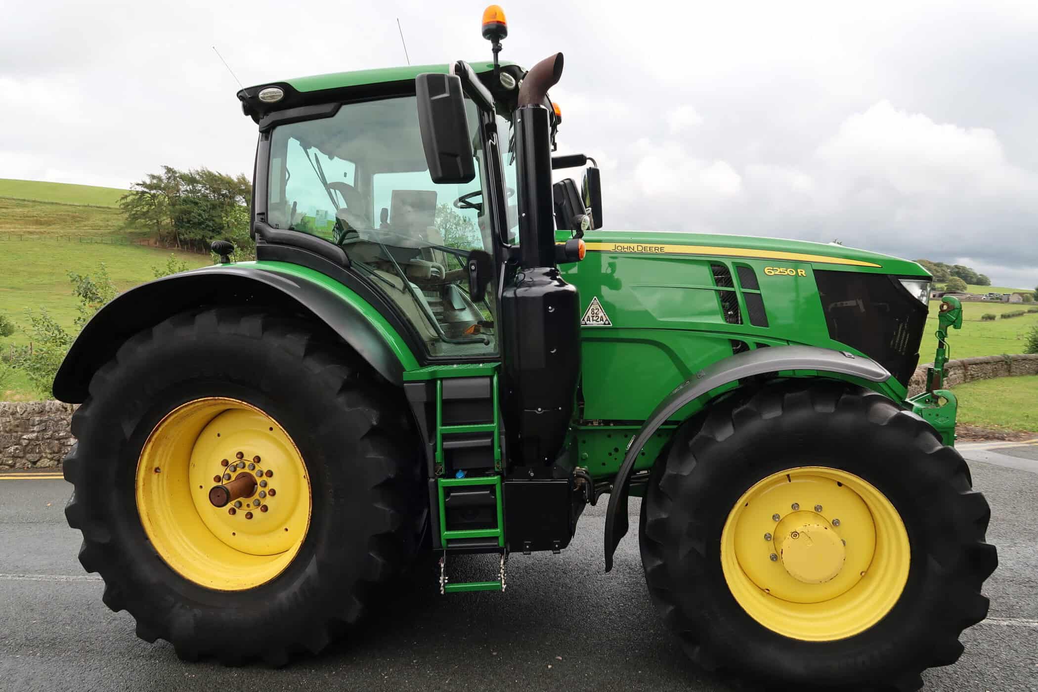 JOHN DEERE 6250R - Image 5