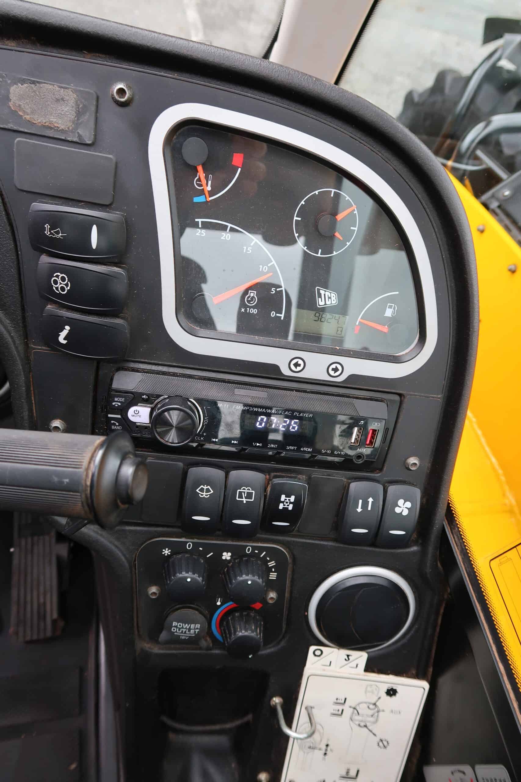 JCB 536-60 Agri Super - Image 10