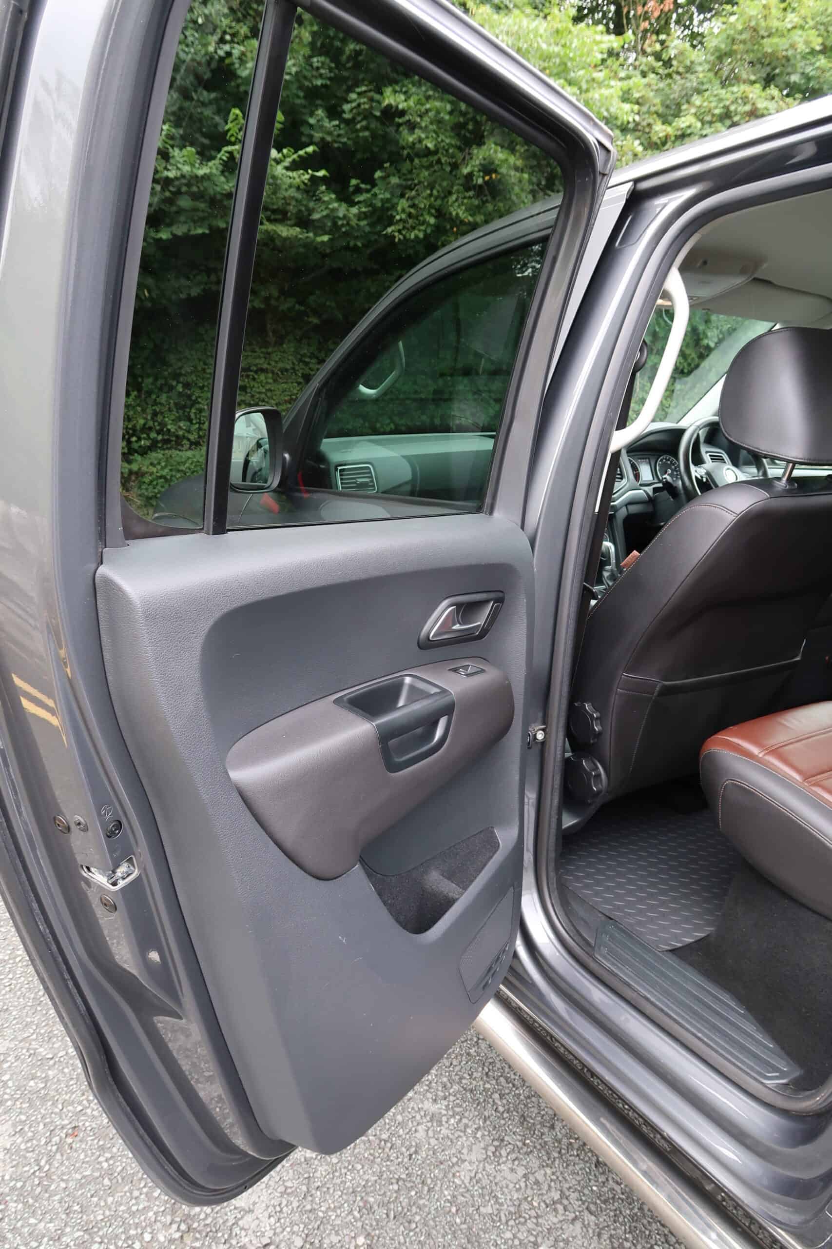 VOLKSWAGEN AMAROK - Image 16
