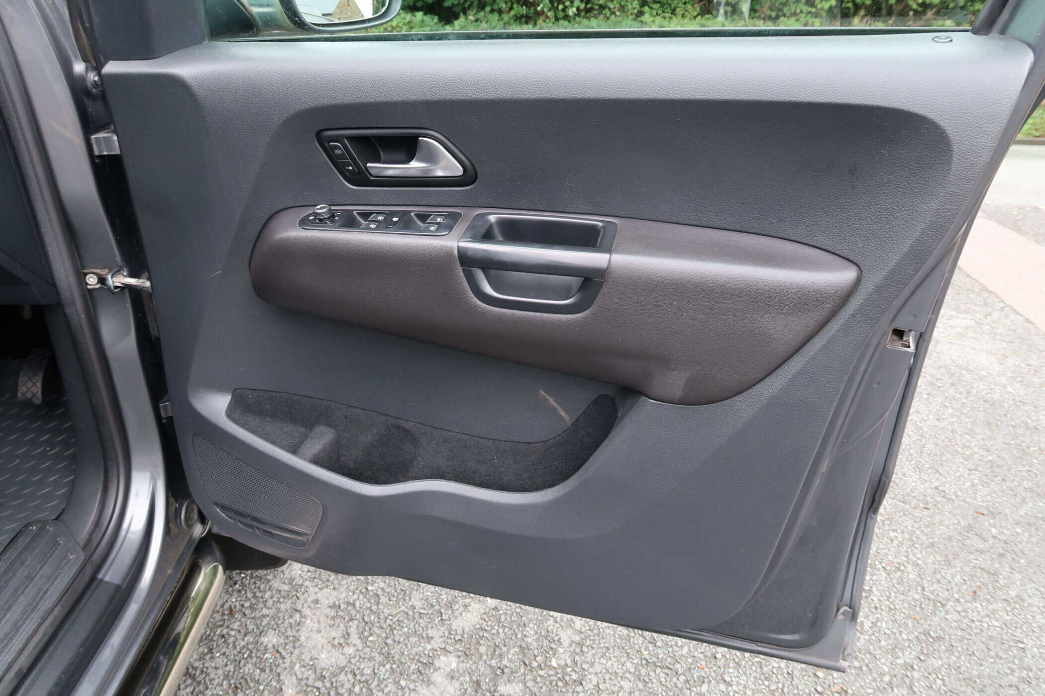 VOLKSWAGEN AMAROK - Image 23