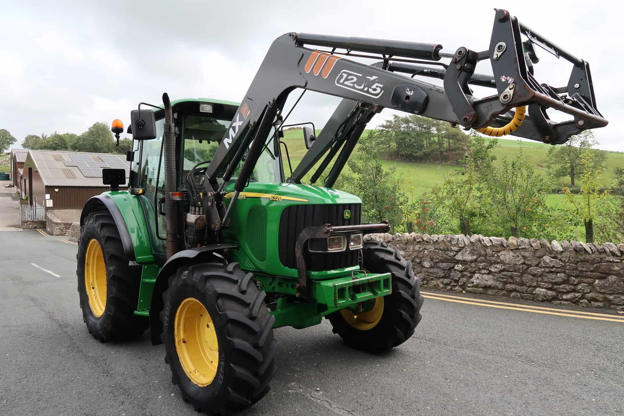 JOHN DEERE 6320