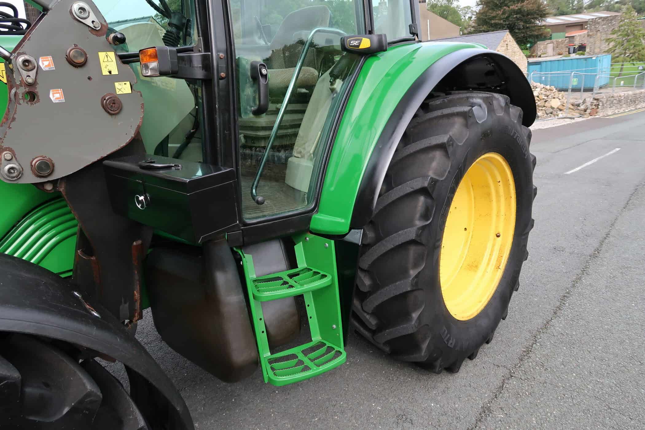 JOHN DEERE 6320 - Image 6