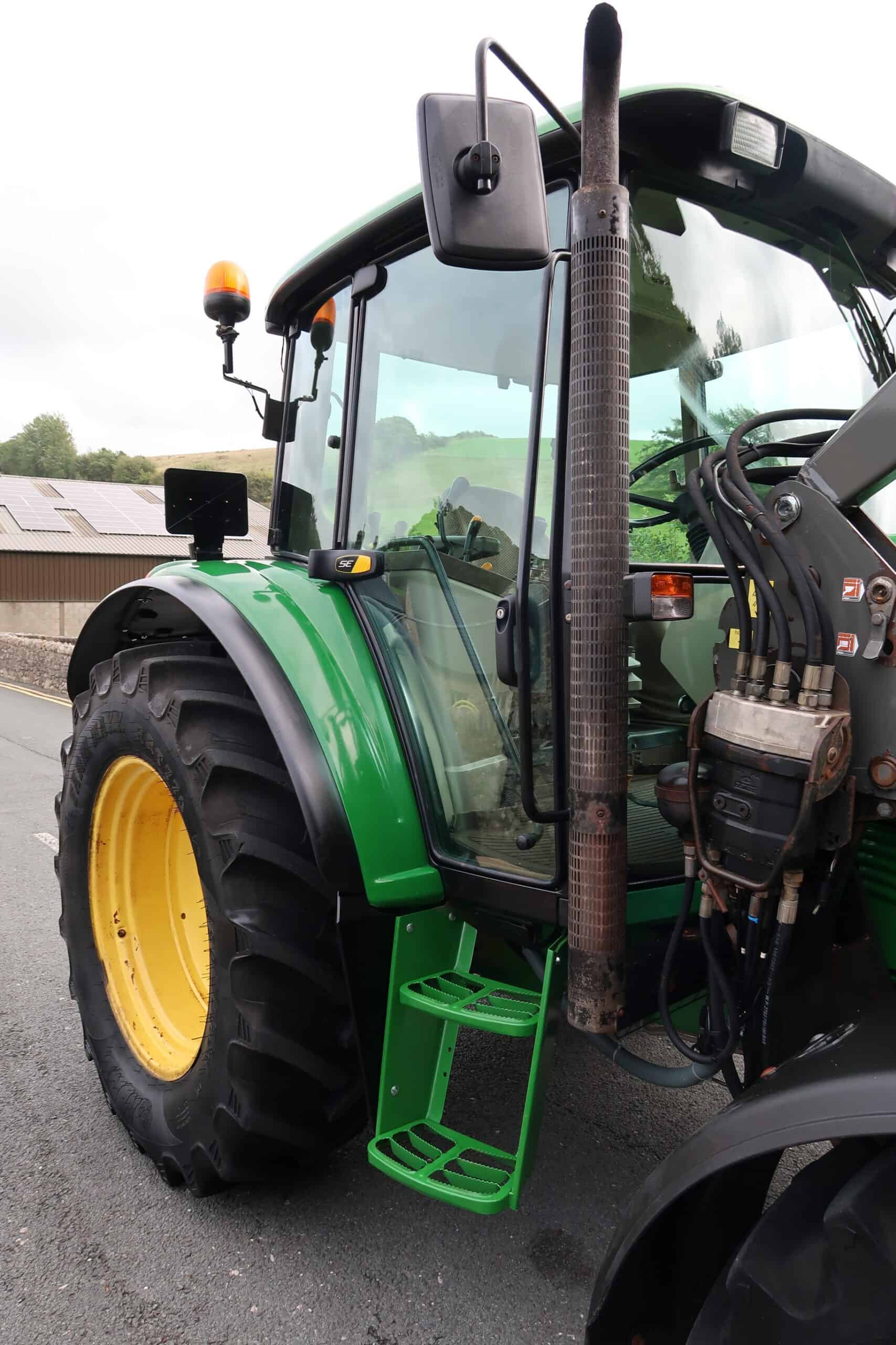 JOHN DEERE 6320 - Image 11