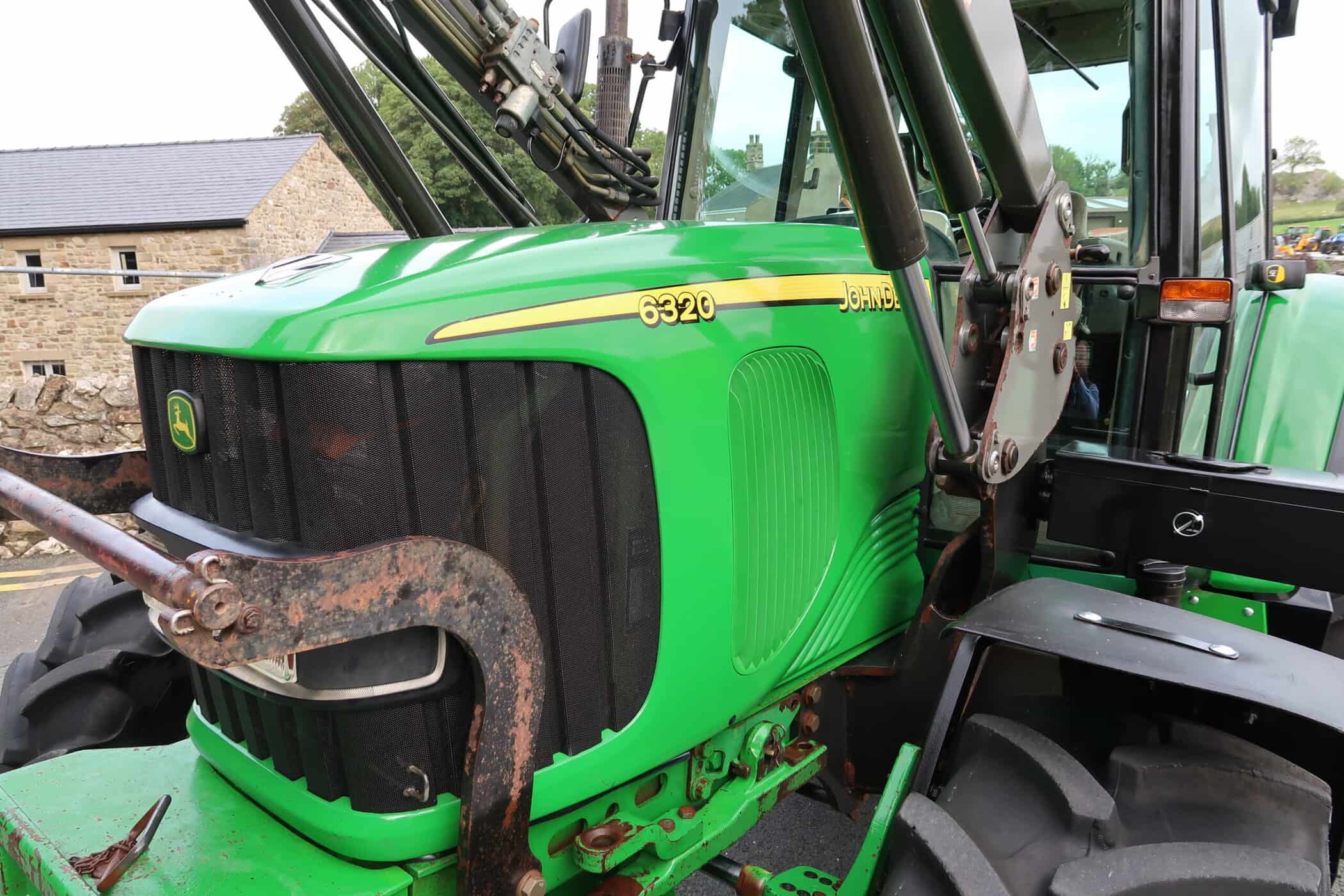 JOHN DEERE 6320 - Image 15