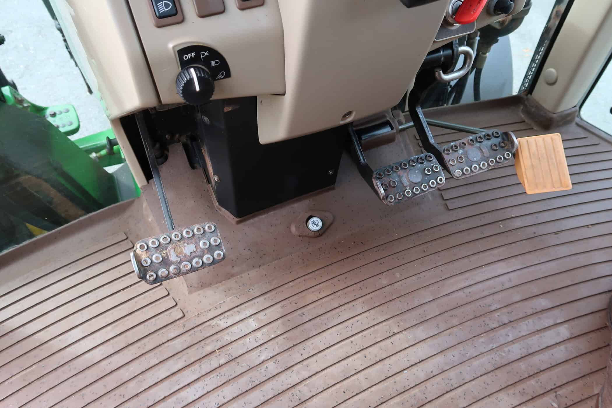 JOHN DEERE 6320 - Image 20