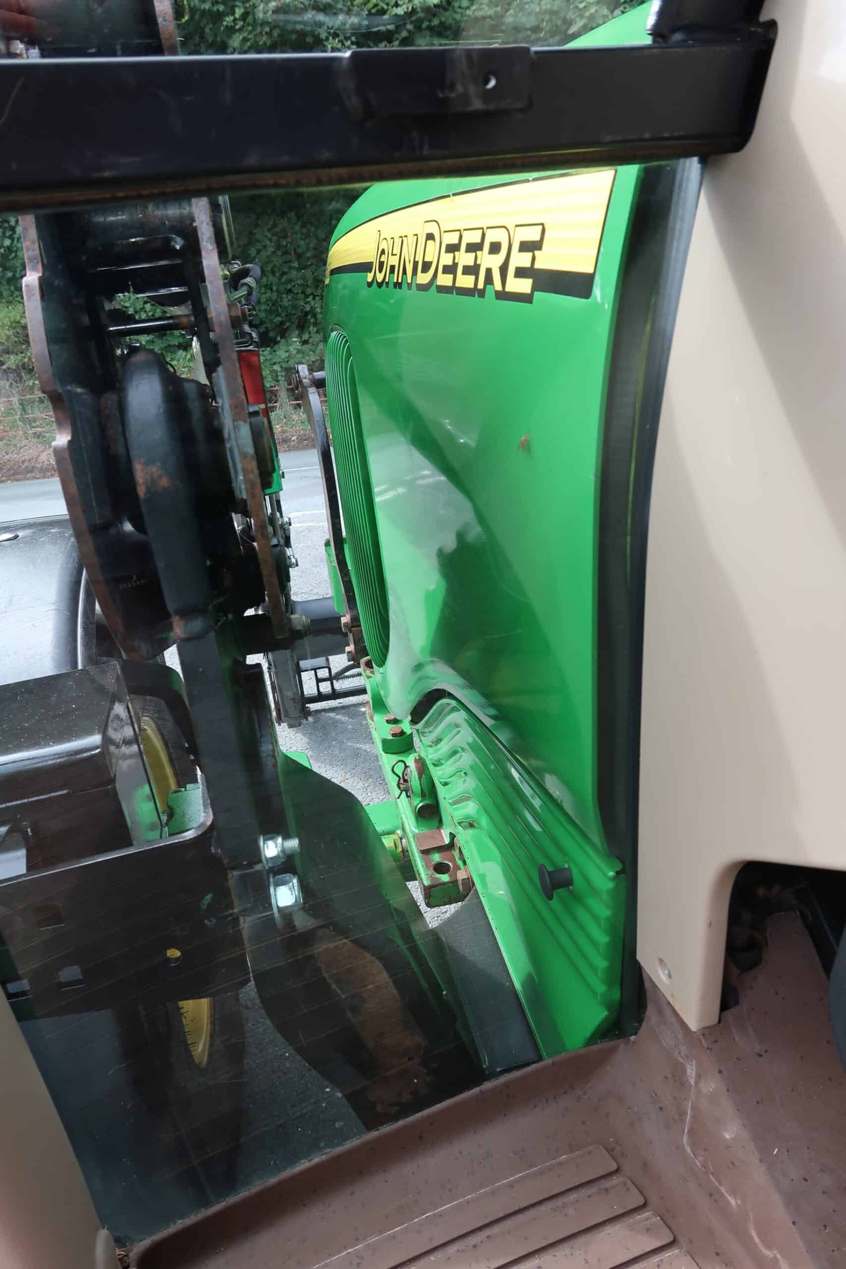 JOHN DEERE 6320 - Image 21