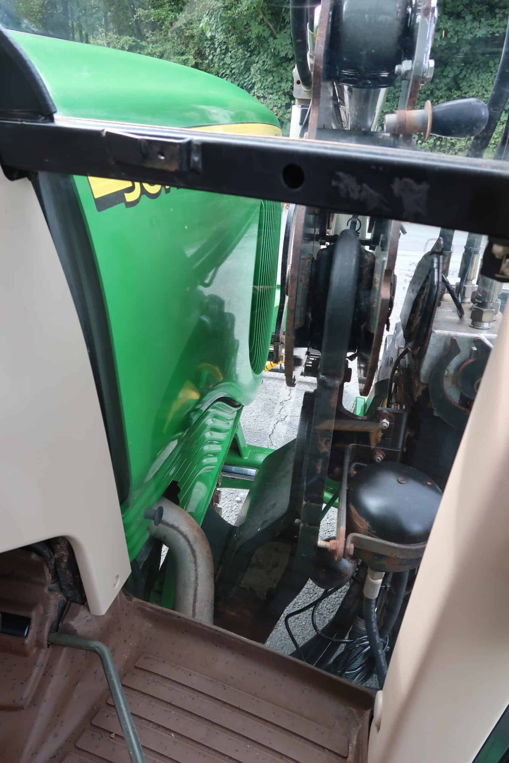 JOHN DEERE 6320 - Image 22