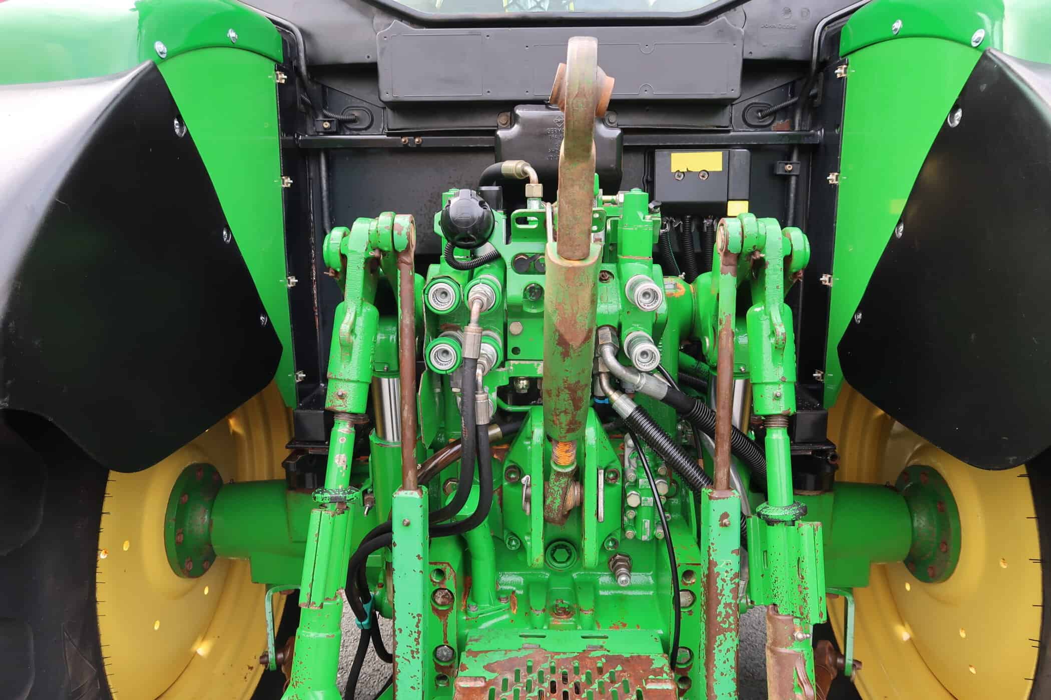 JOHN DEERE 6320 - Image 24