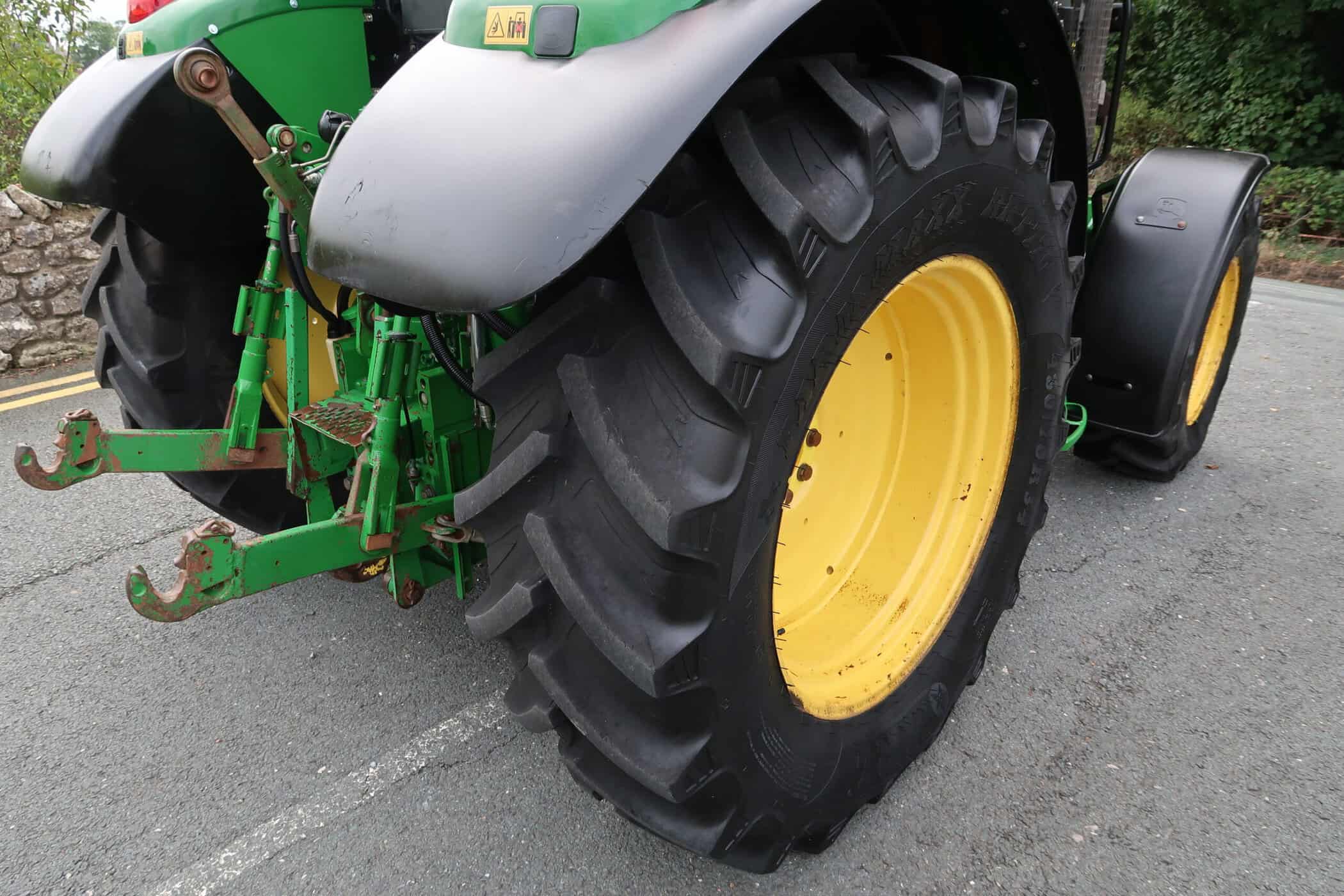 JOHN DEERE 6320 - Image 26