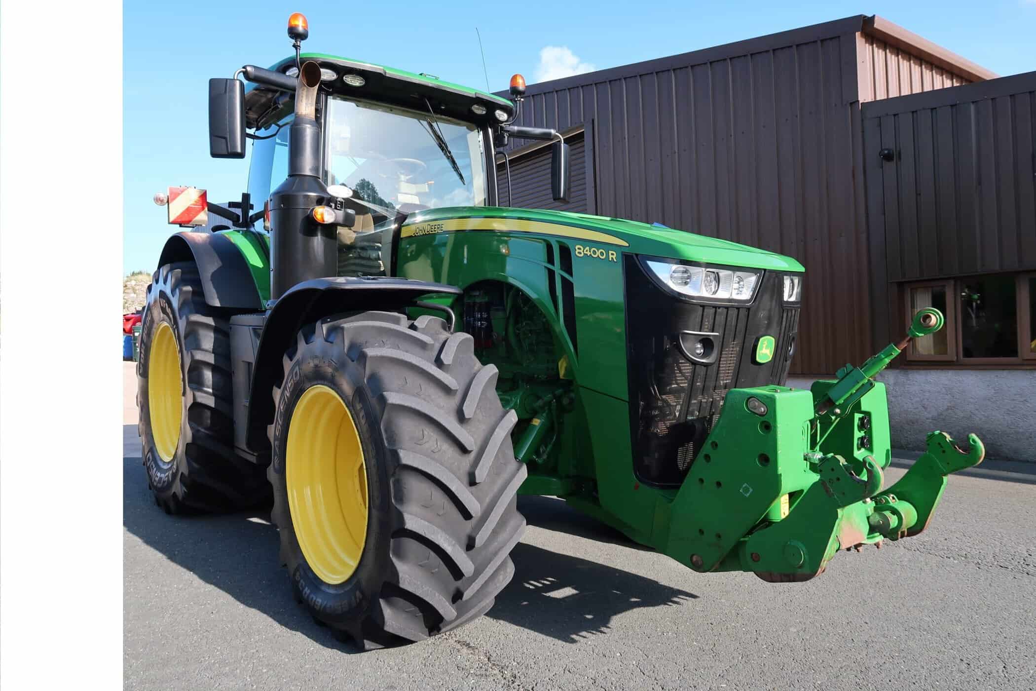 JOHN DEERE 8400R