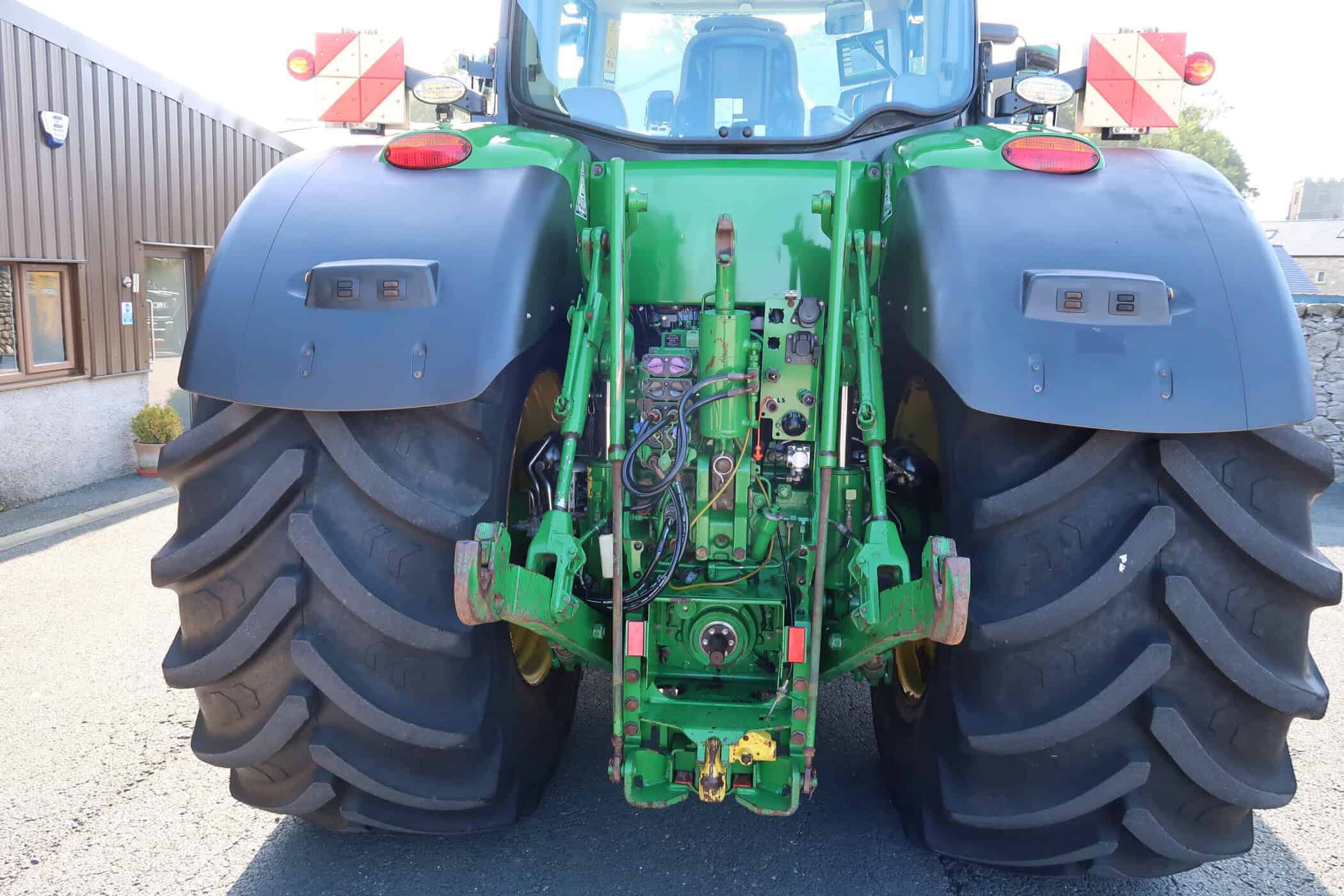 JOHN DEERE 8400R - Image 7