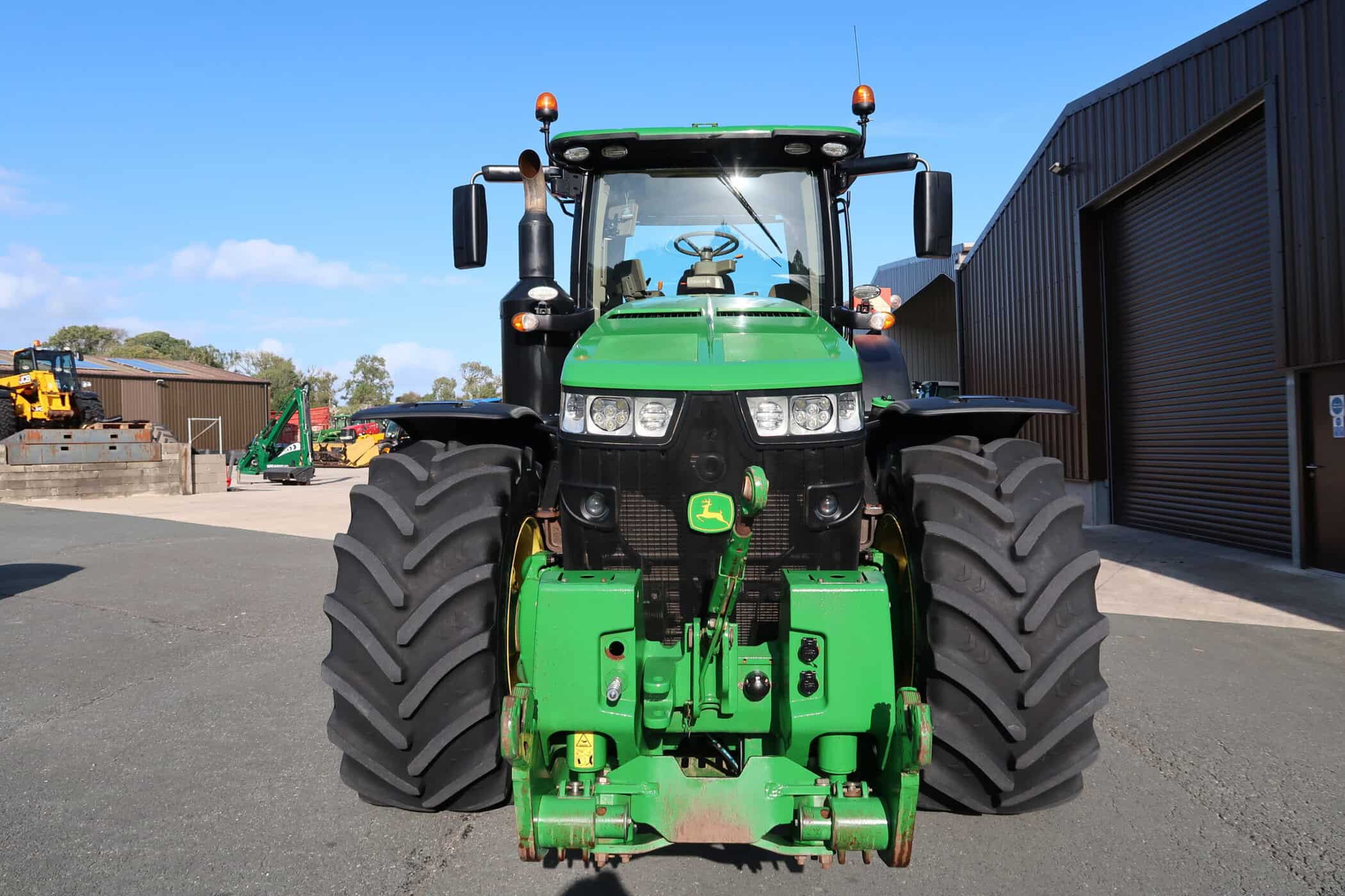 JOHN DEERE 8400R - Image 11