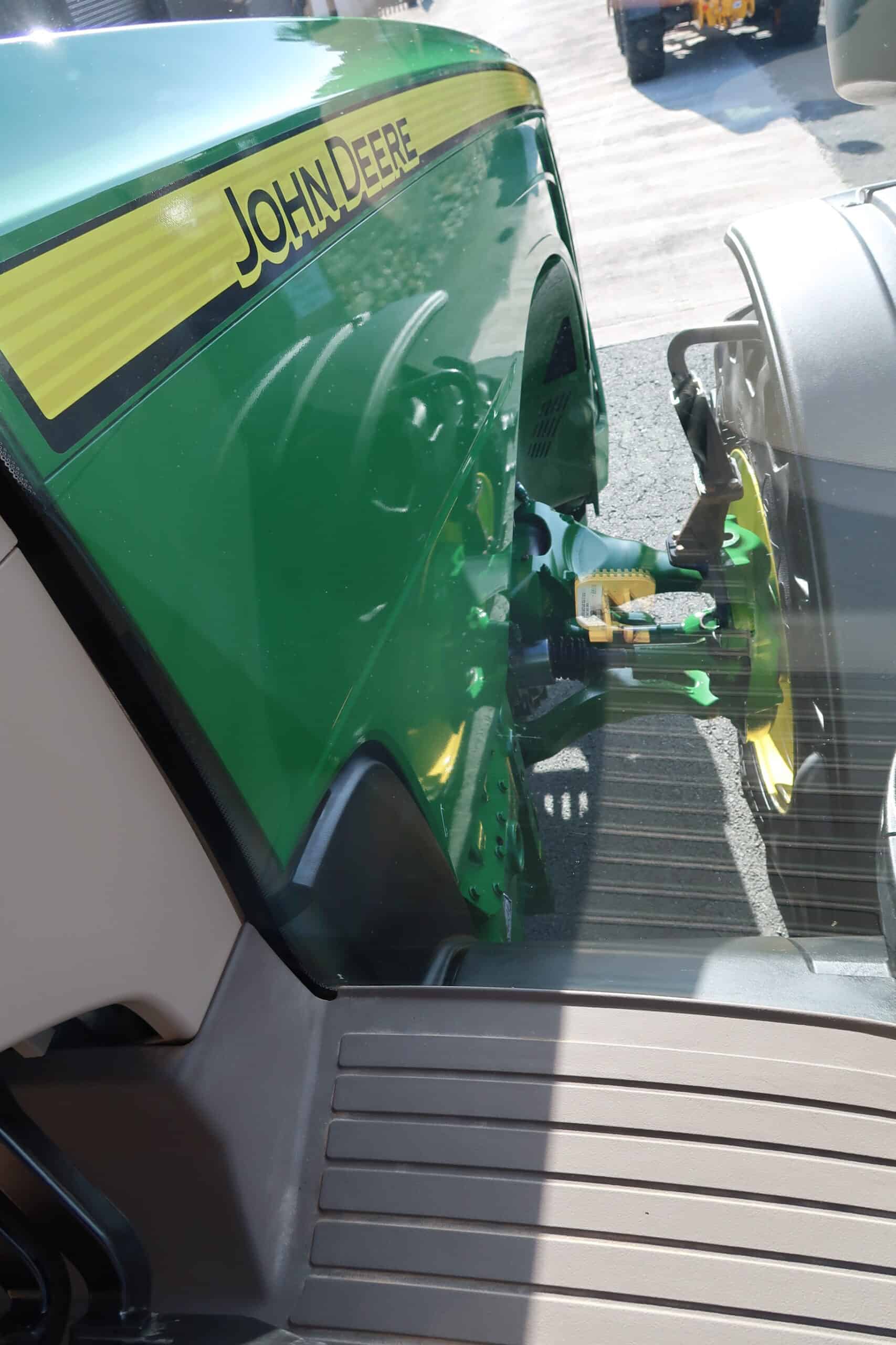 JOHN DEERE 8400R - Image 18