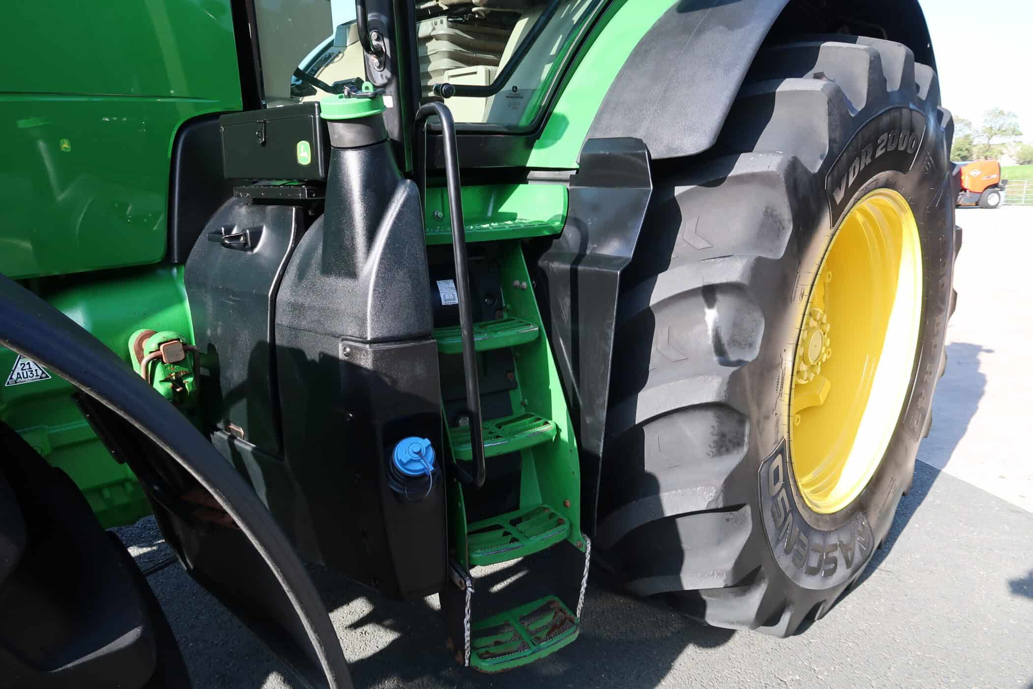 JOHN DEERE 8400R - Image 22