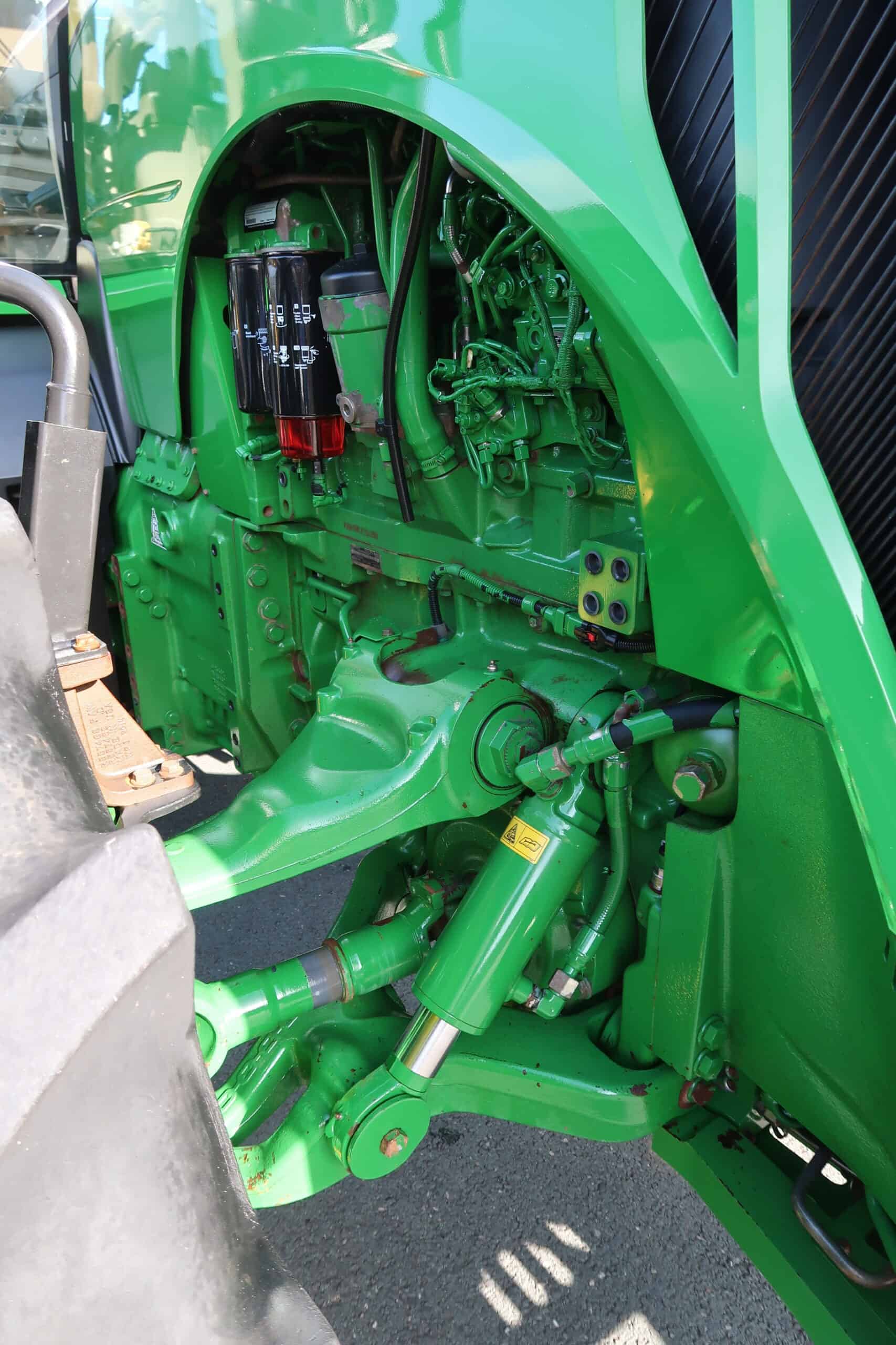 JOHN DEERE 8400R - Image 34