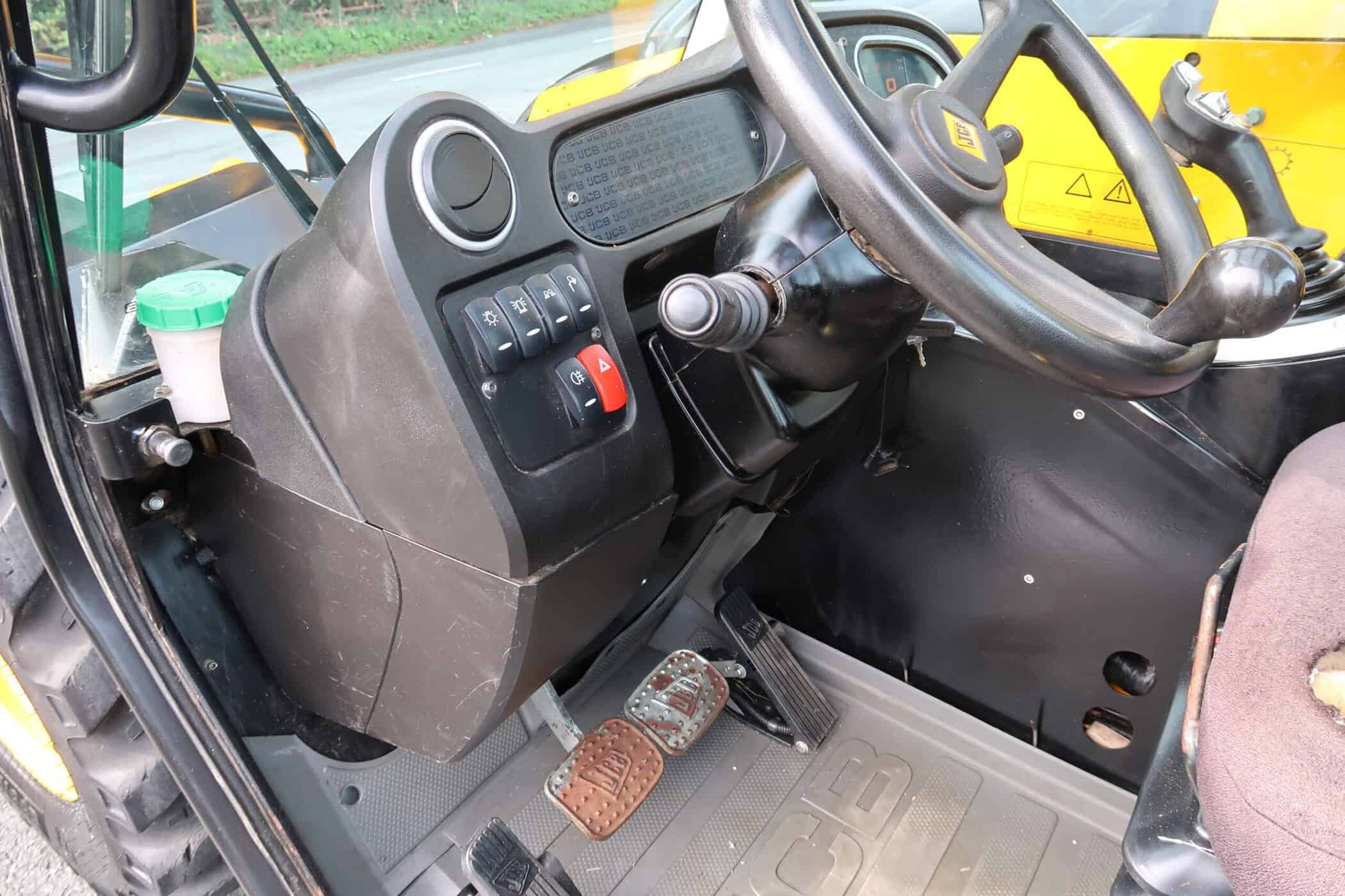 JCB 525-60 Agri Plus - Image 4
