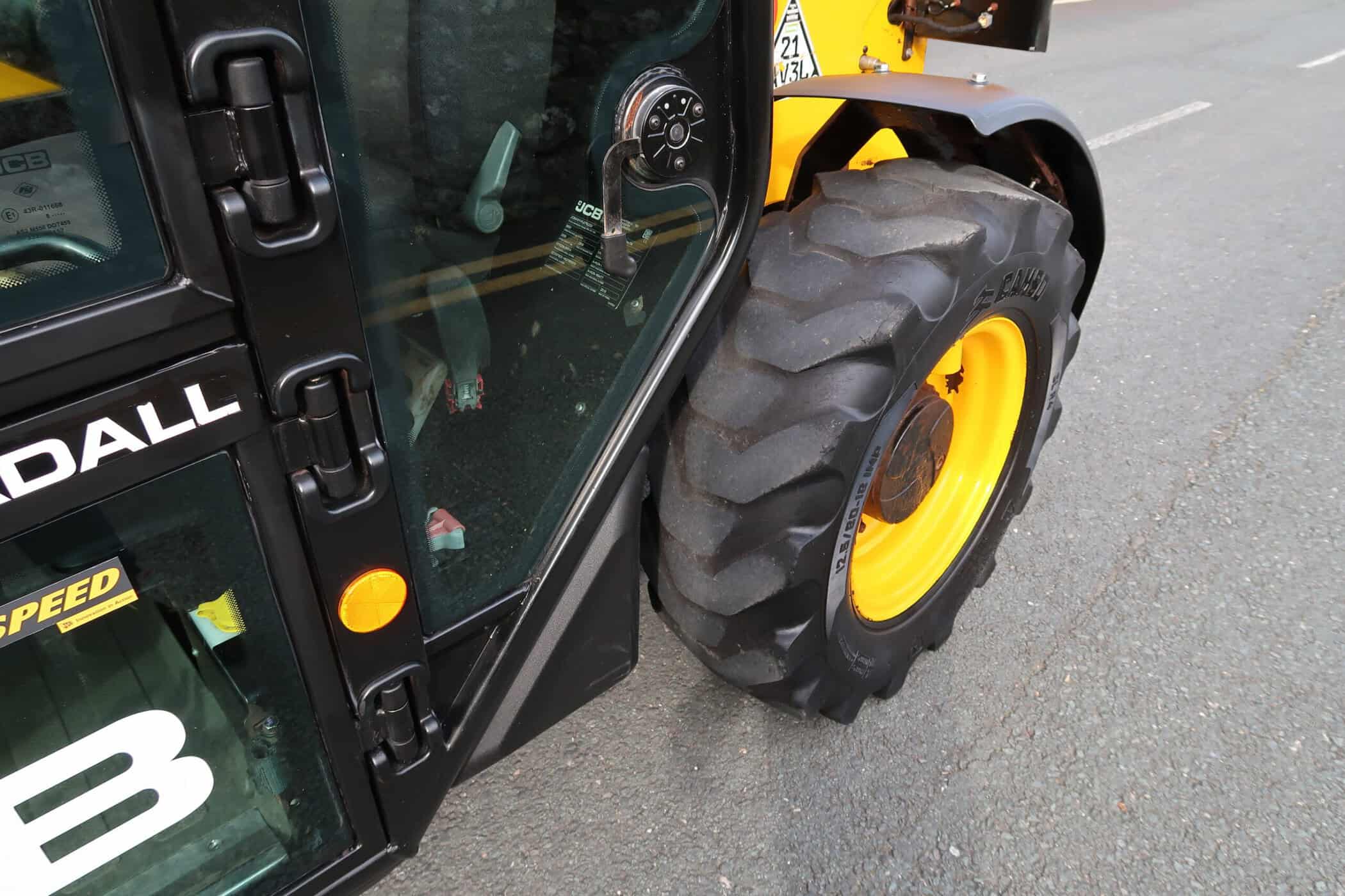JCB 525-60 Agri Plus - Image 11