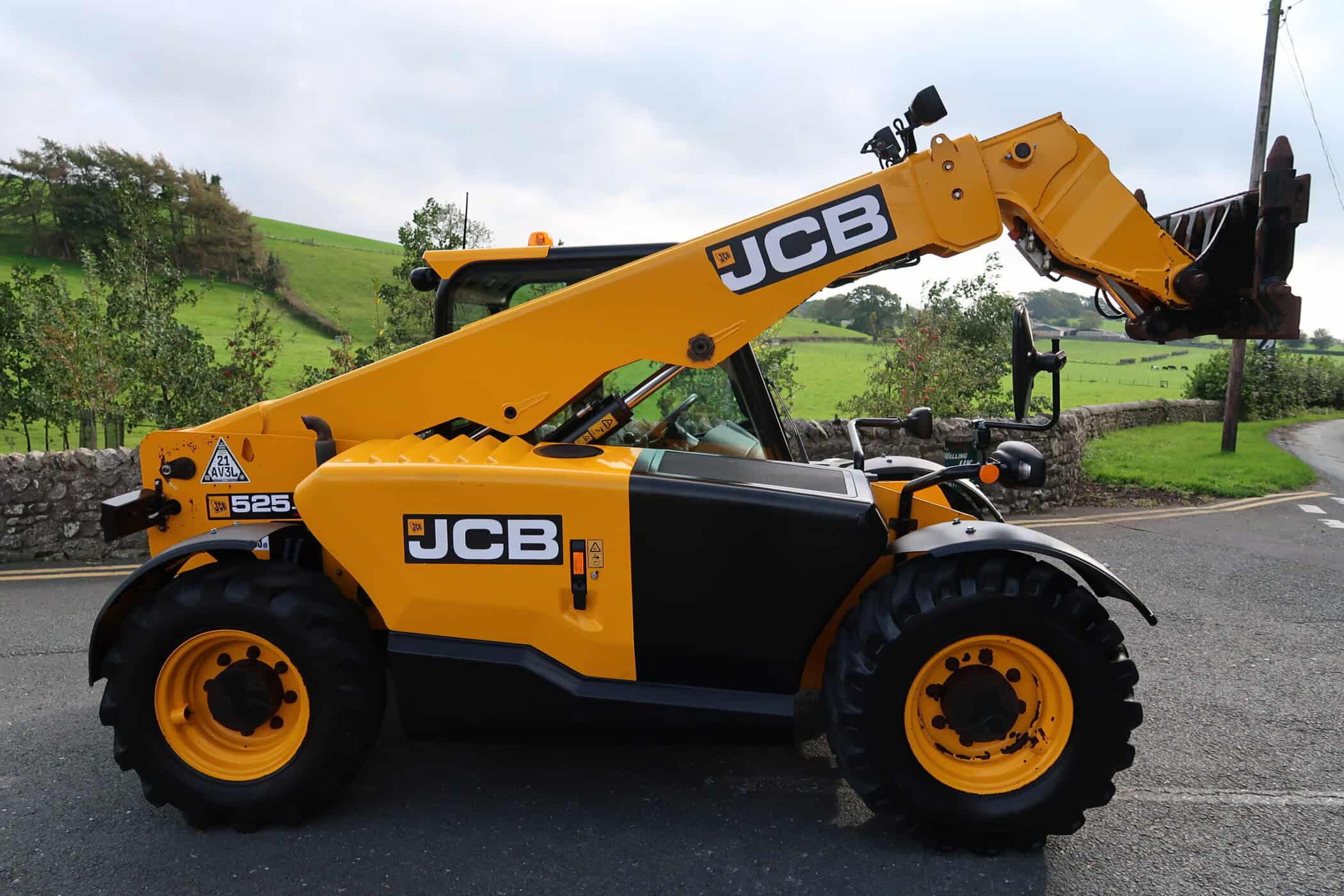JCB 525-60 Agri Plus - Image 2