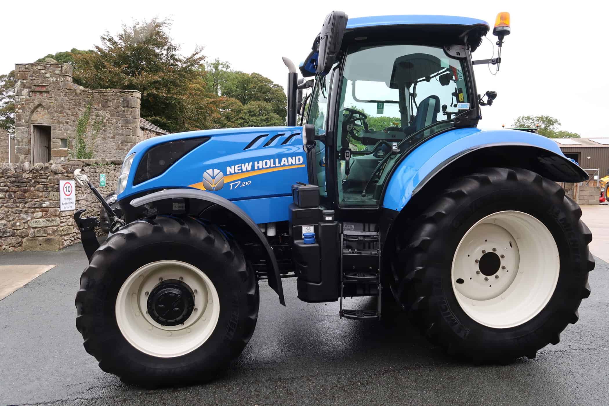 NEW HOLLAND T7.210 - Image 9
