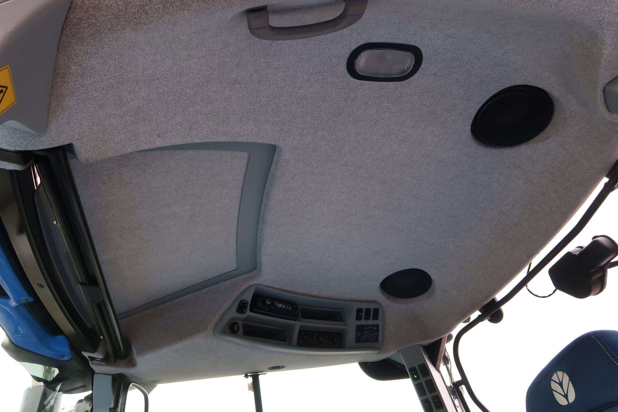 NEW HOLLAND T7.210 - Image 12