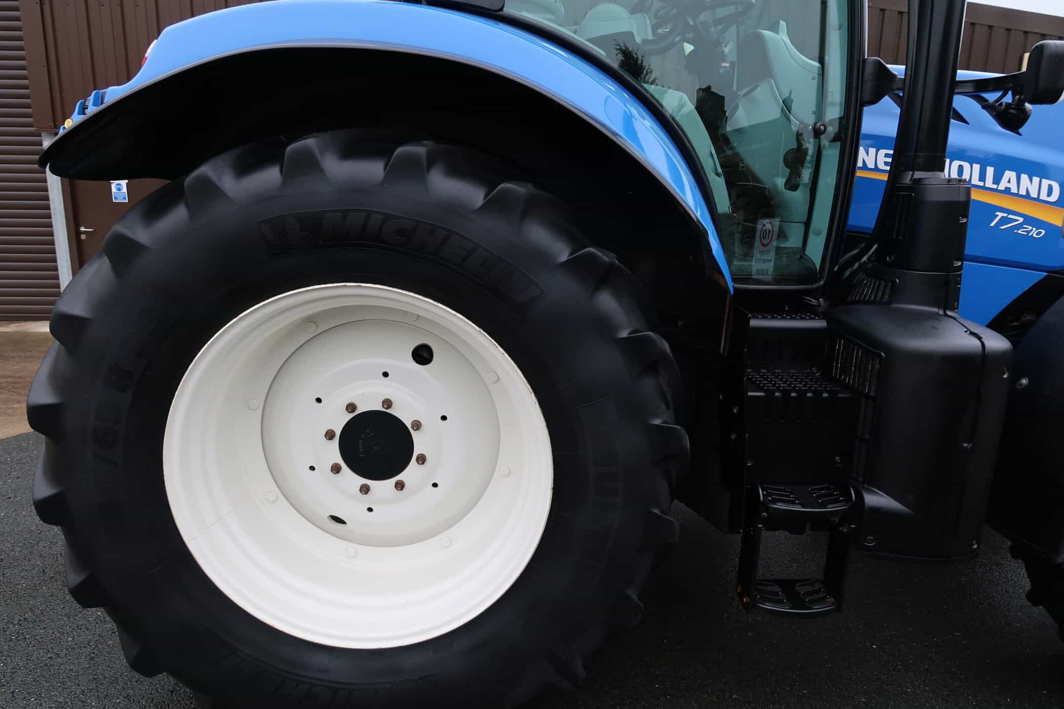 NEW HOLLAND T7.210 - Image 25
