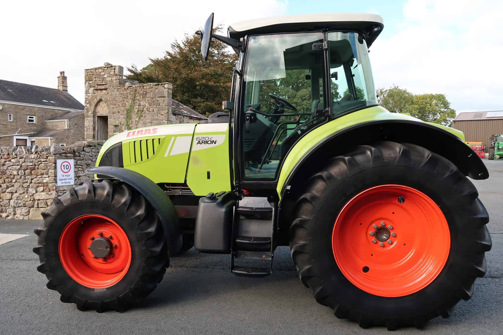 CLAAS ARION 620C - Image 4