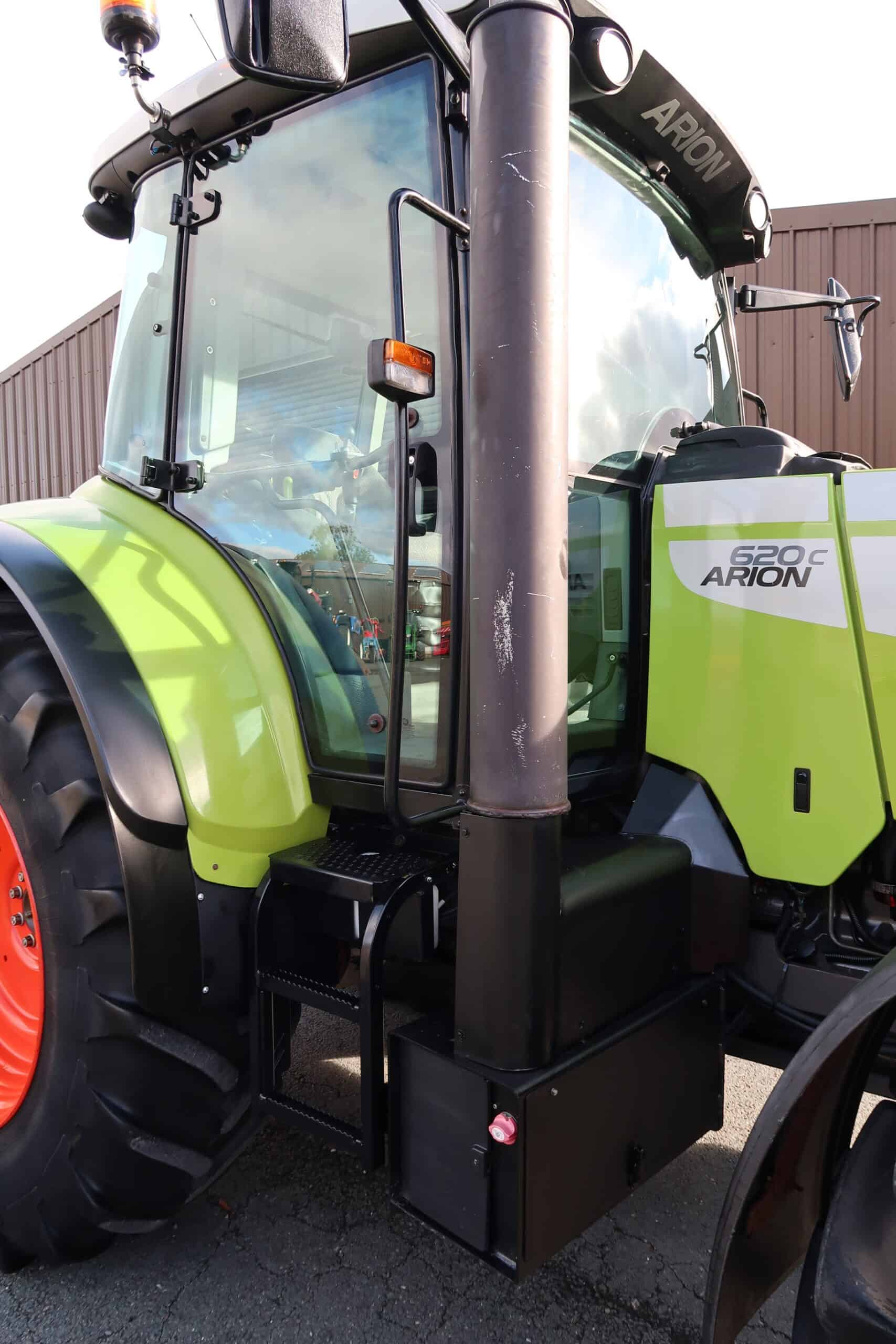 CLAAS ARION 620C - Image 9