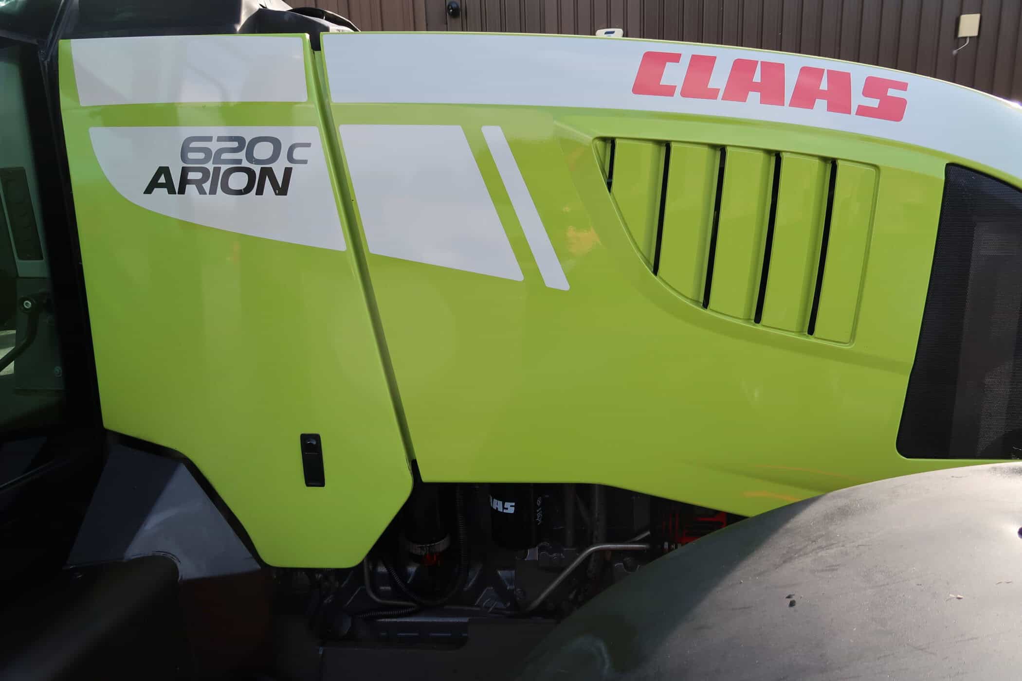 CLAAS ARION 620C - Image 13