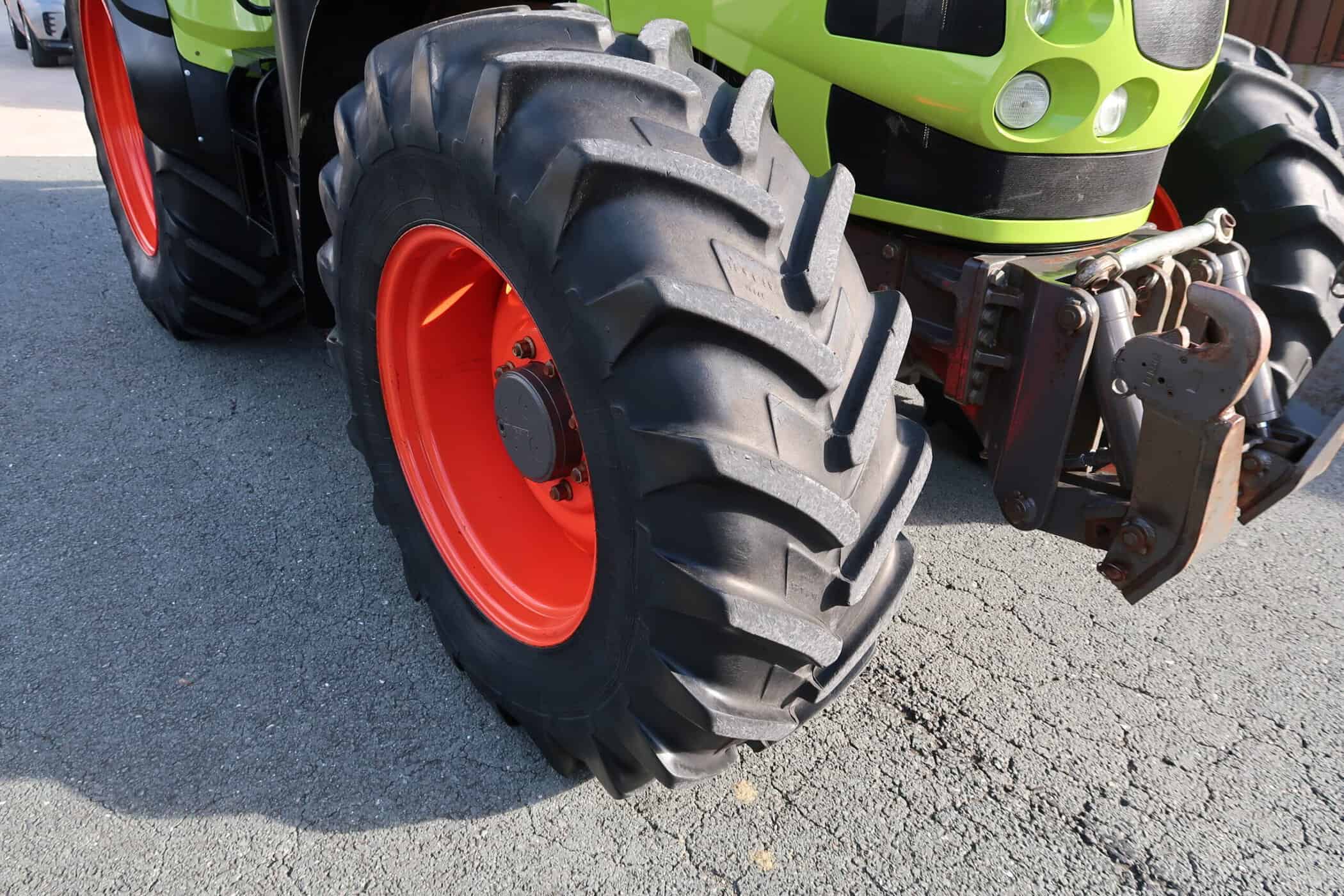 CLAAS ARION 620C - Image 14