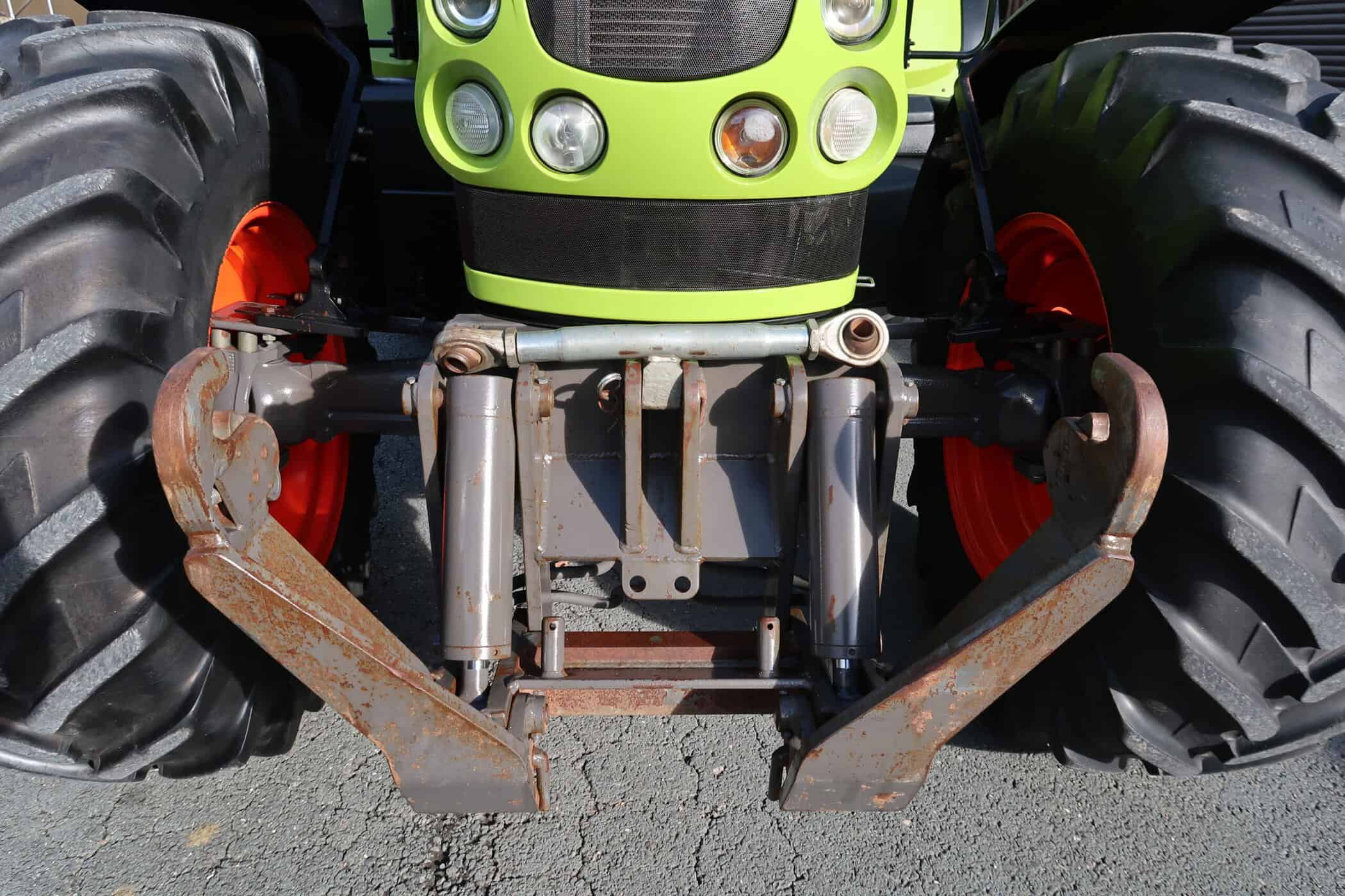CLAAS ARION 620C - Image 15